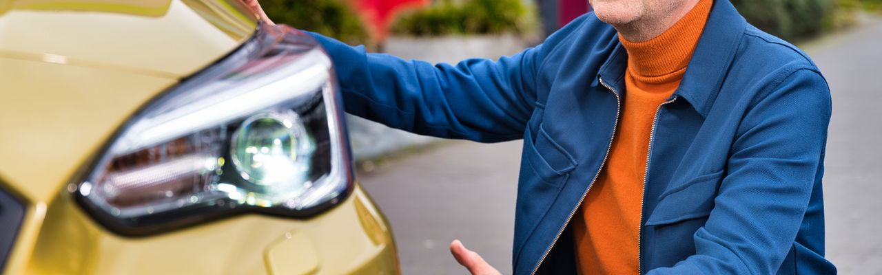 Subaru-Fahrer mit Mut zur Farbe